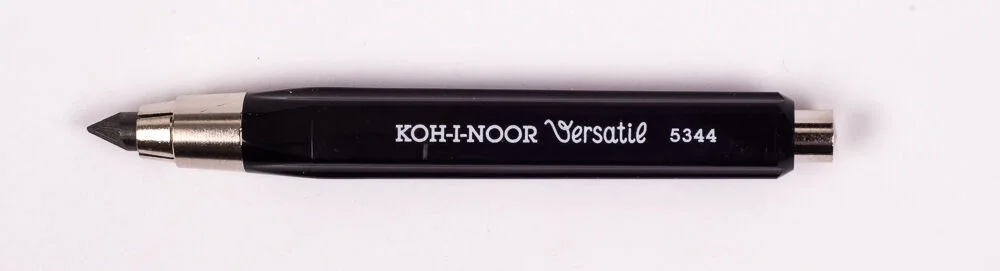 Koh-i Noor 5344 5.6 mm. Üçgen Portmin Versatil Kalem SİYAH