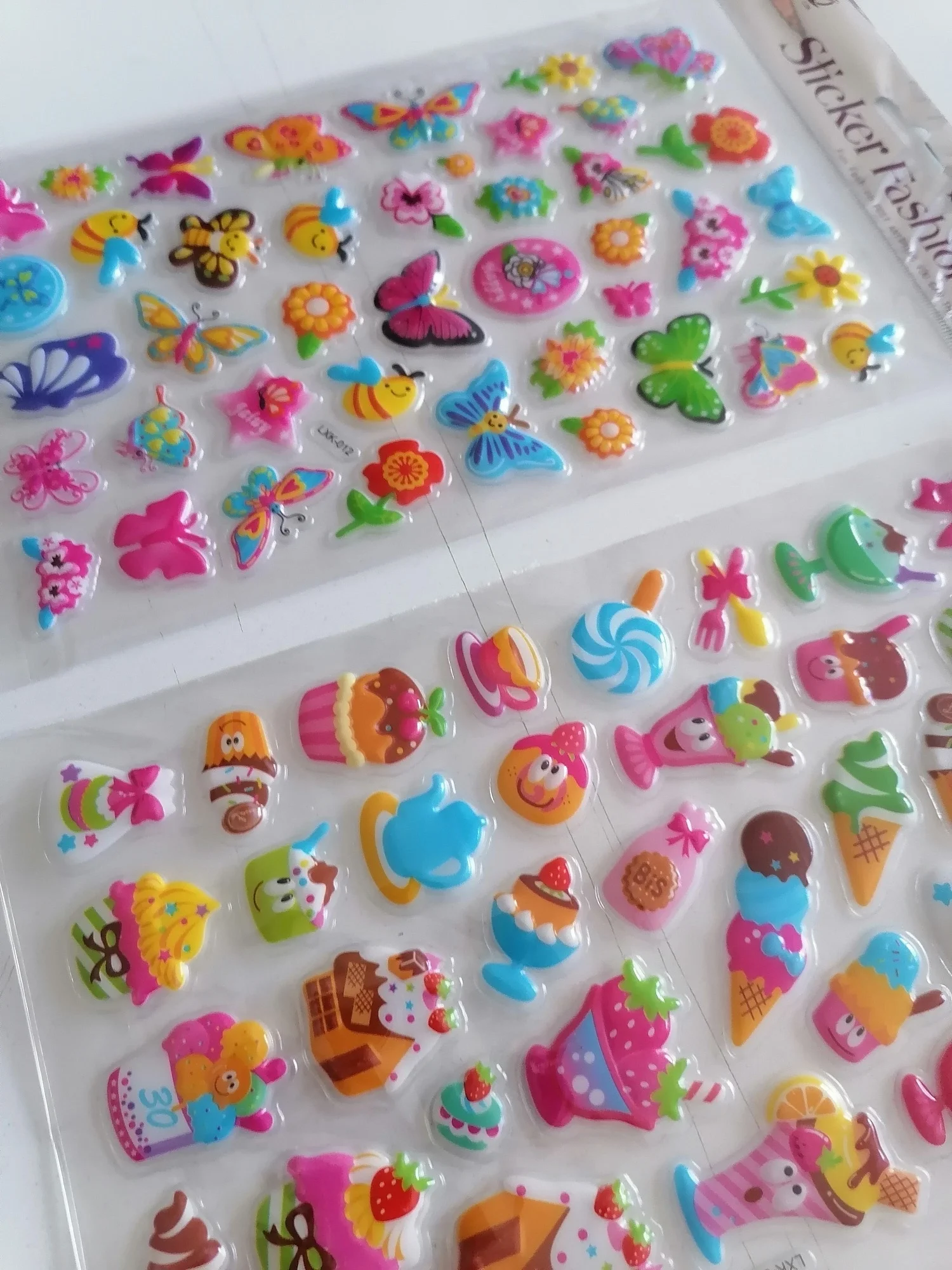 Kelebek ve Şekerleme 3D Kabartmalı Sticker Çıkartma seti